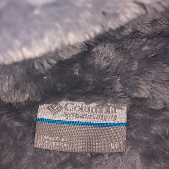 Gray Columbia Sherpa Jacket! 🧥 - Picture 4 of 4